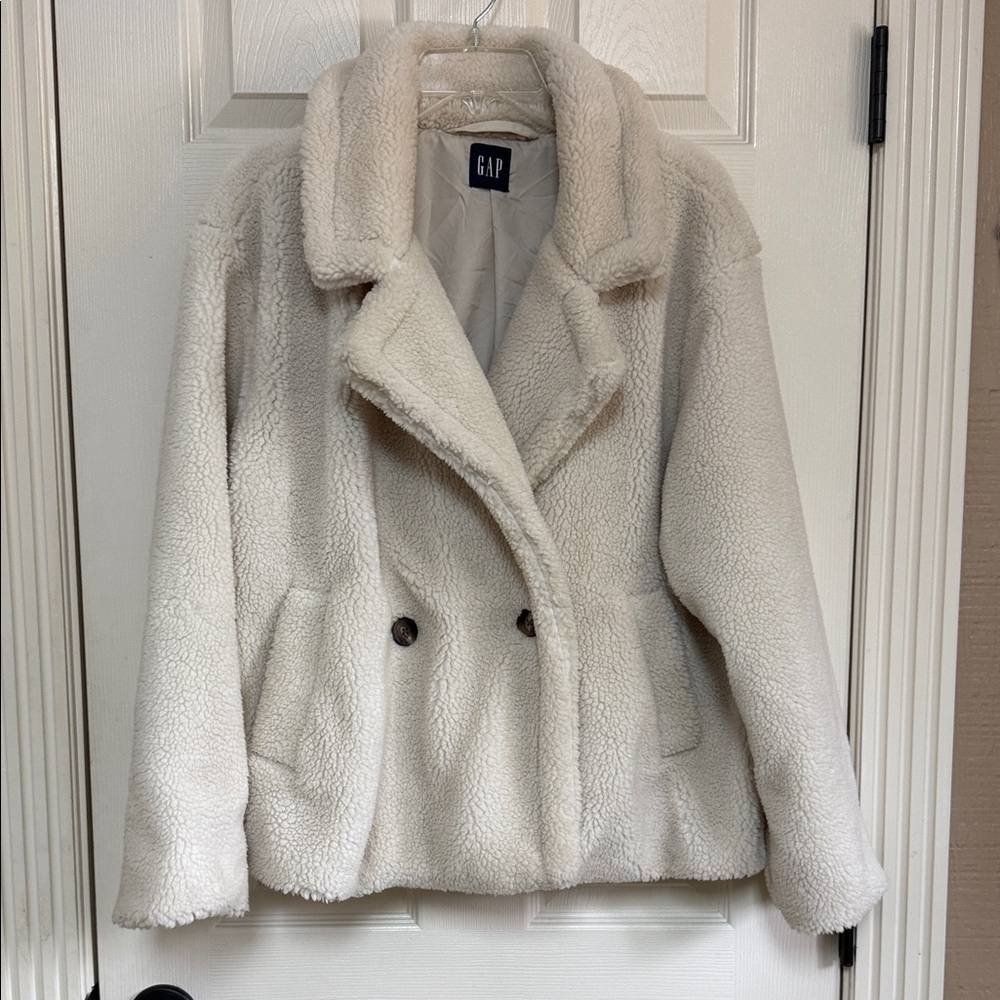 GAP Women's Soft Cream Teddy Jacket
